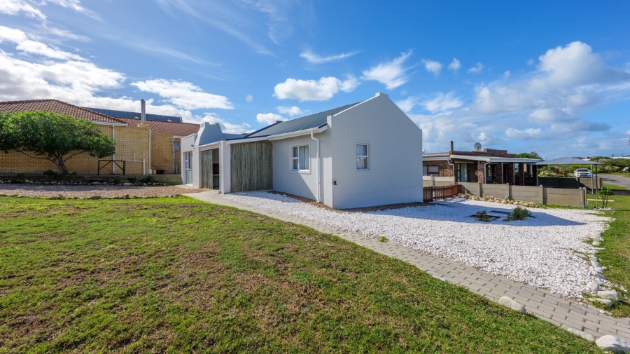 3 Bedroom Property for Sale in Struisbaai Western Cape